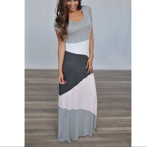 Short sleeved color blocked maxi dress